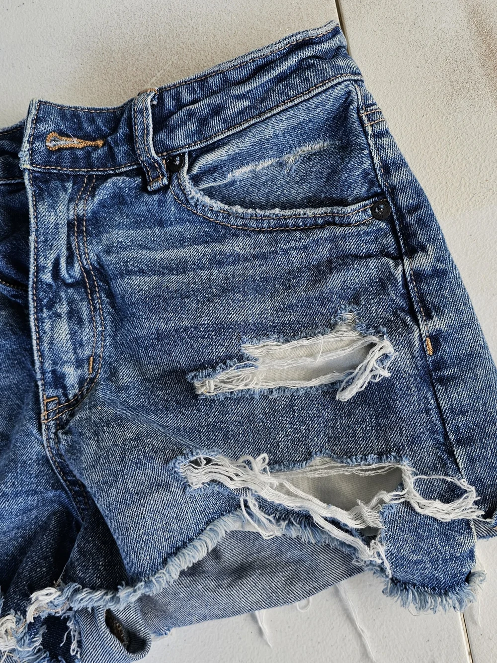 American Eagle Denim Shorts Lot Size 4 Distressed Mom Baggy
